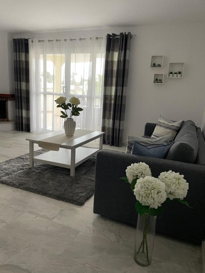 Jardines Apartment Sitio de Calahonda ภายนอก รูปภาพ