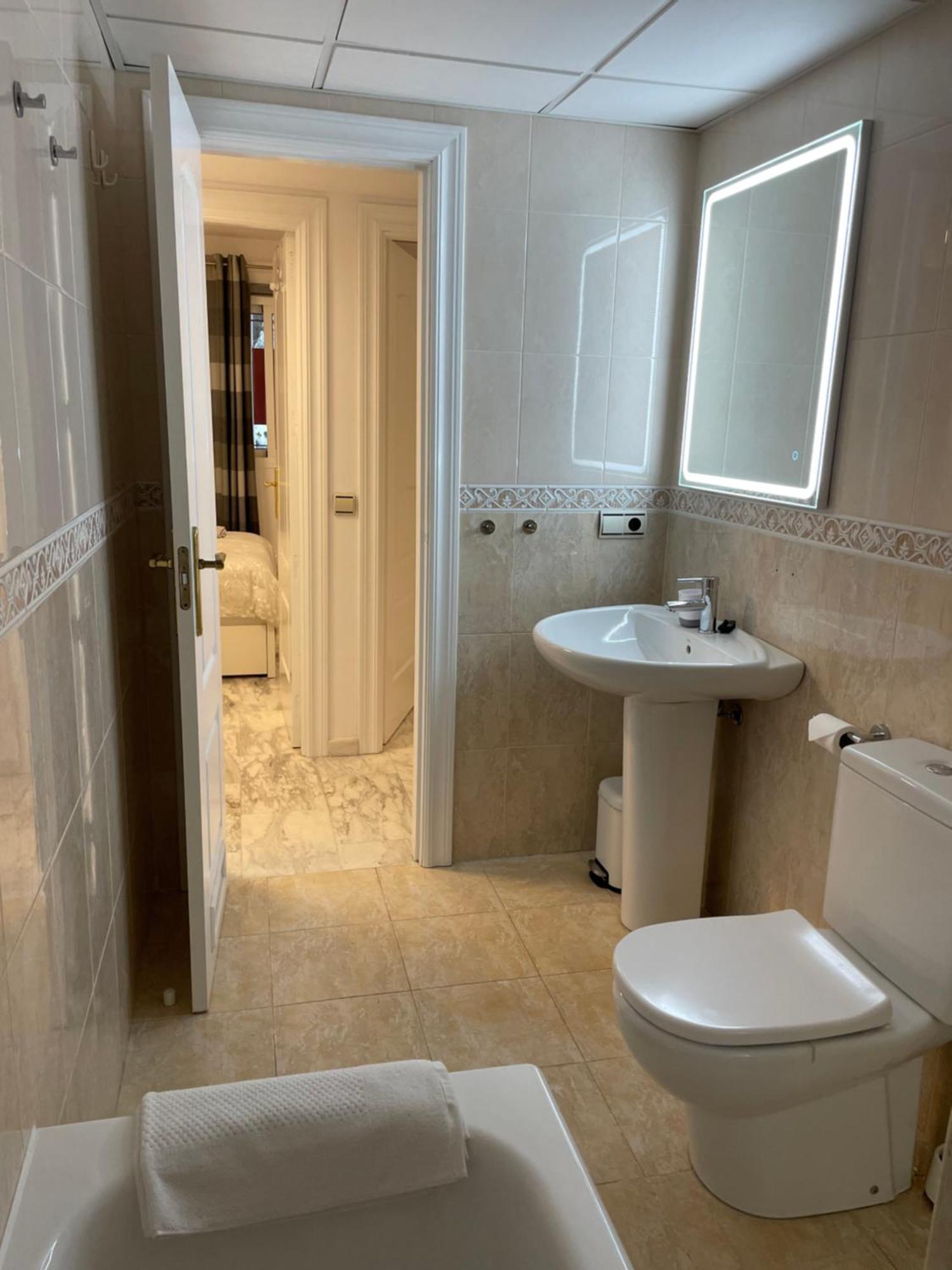 Jardines Apartment Sitio de Calahonda ภายนอก รูปภาพ